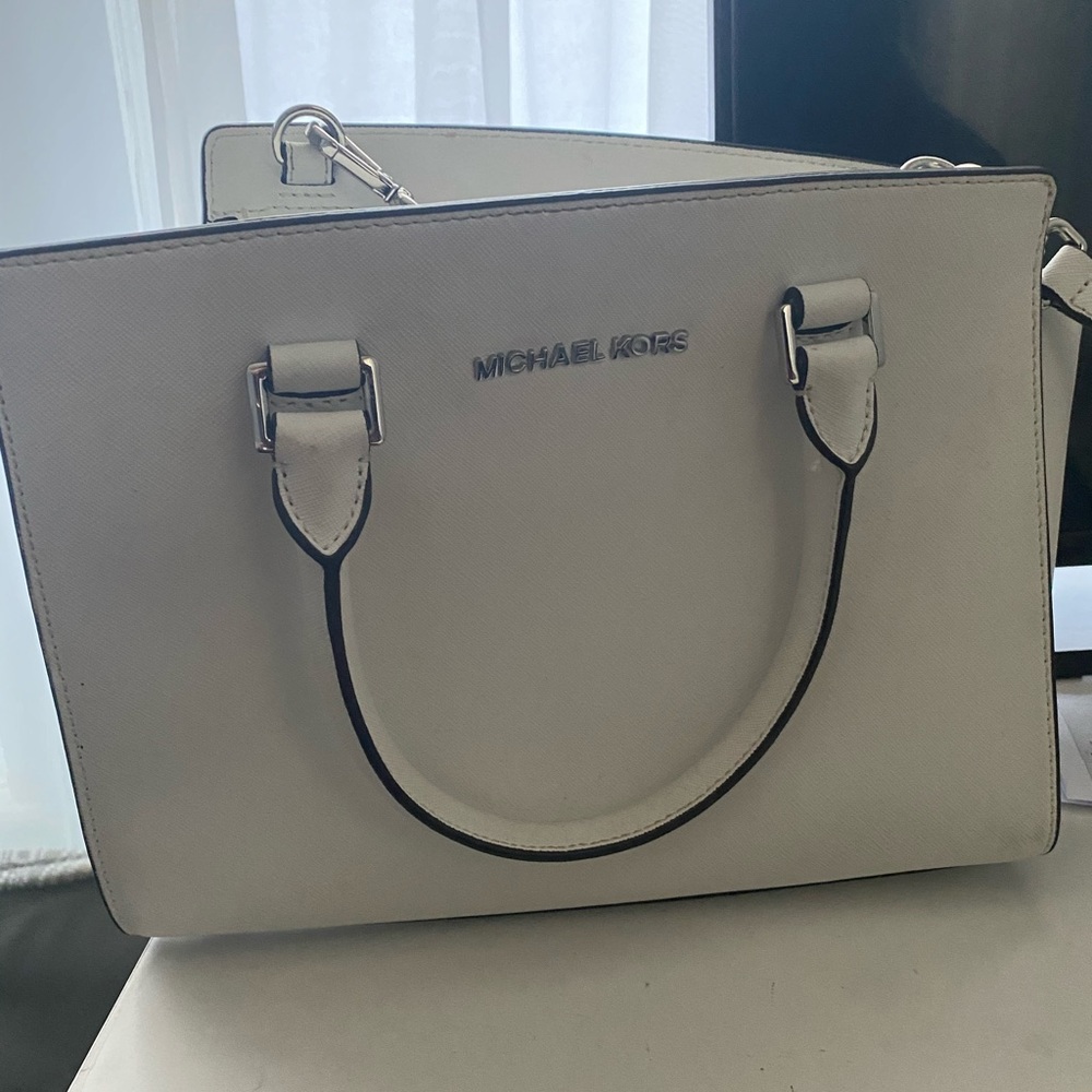 White Michael Kors Purse